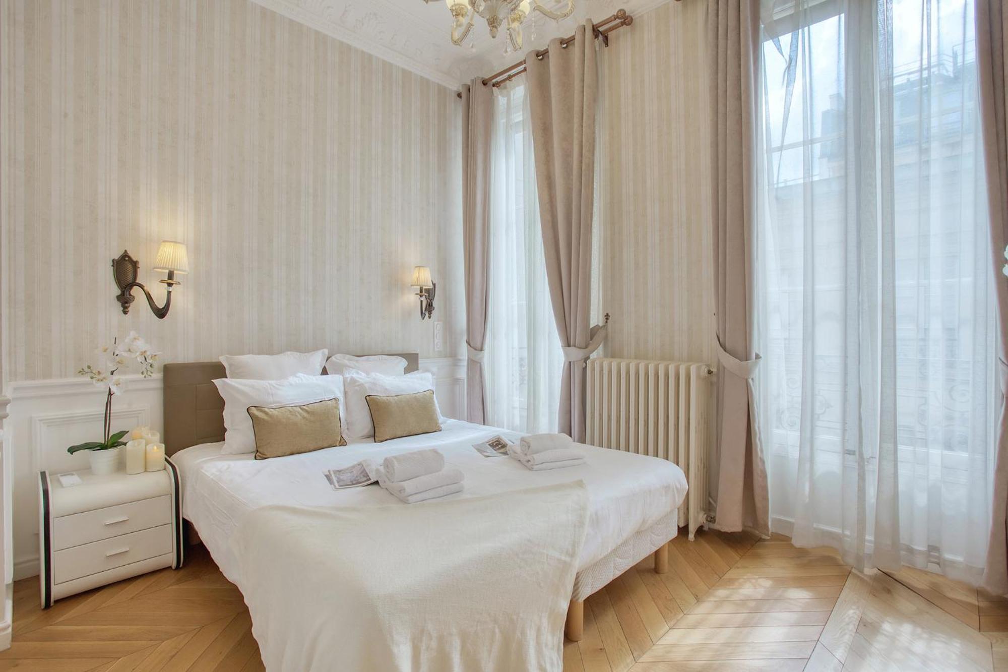 Luxueux 200M2 5Ch Champs Elysees A 1Min Perle Rare Paris Exterior photo