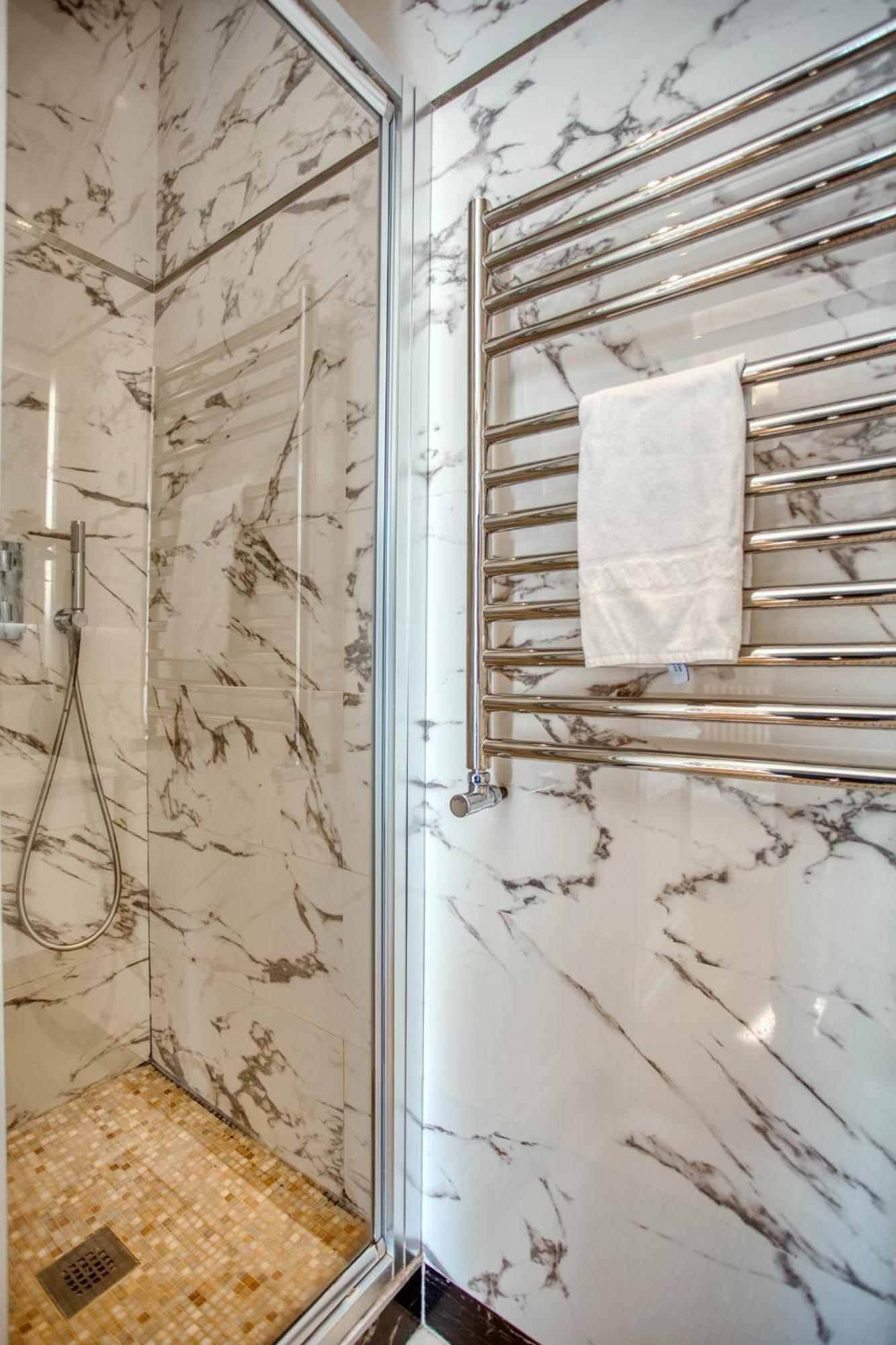 Luxueux 200M2 5Ch Champs Elysees A 1Min Perle Rare Paris Exterior photo